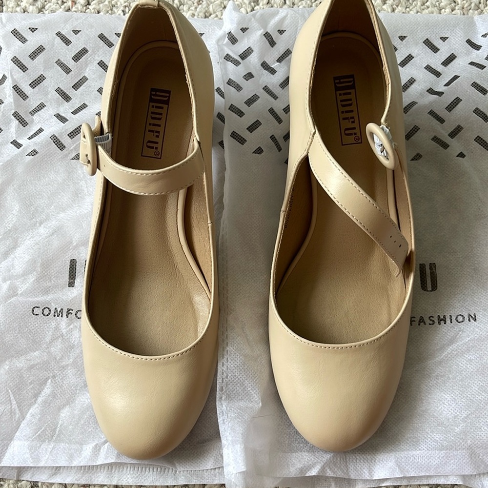 IDIFU Beige Mary Jane Flats